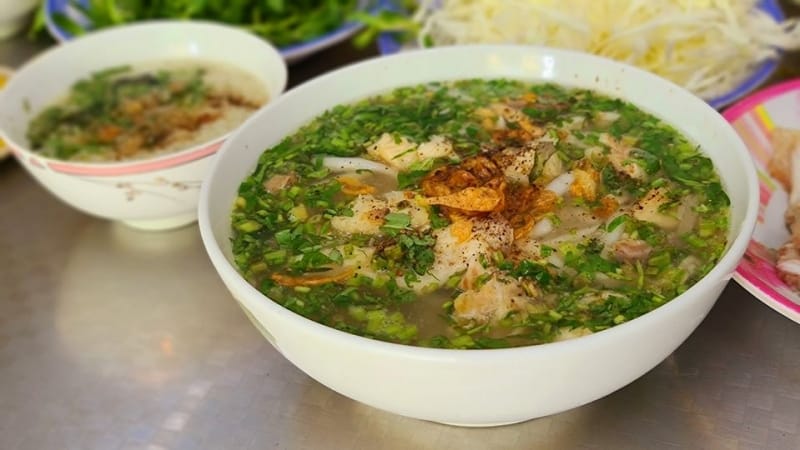 Supë peshku me kokë gjarpri - Truong Sa në Distriktin 3