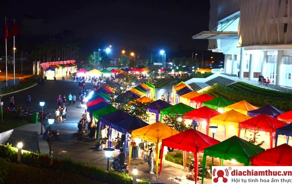 Chợ Đêm Làng Đại Học tại Thủ Đức SG
