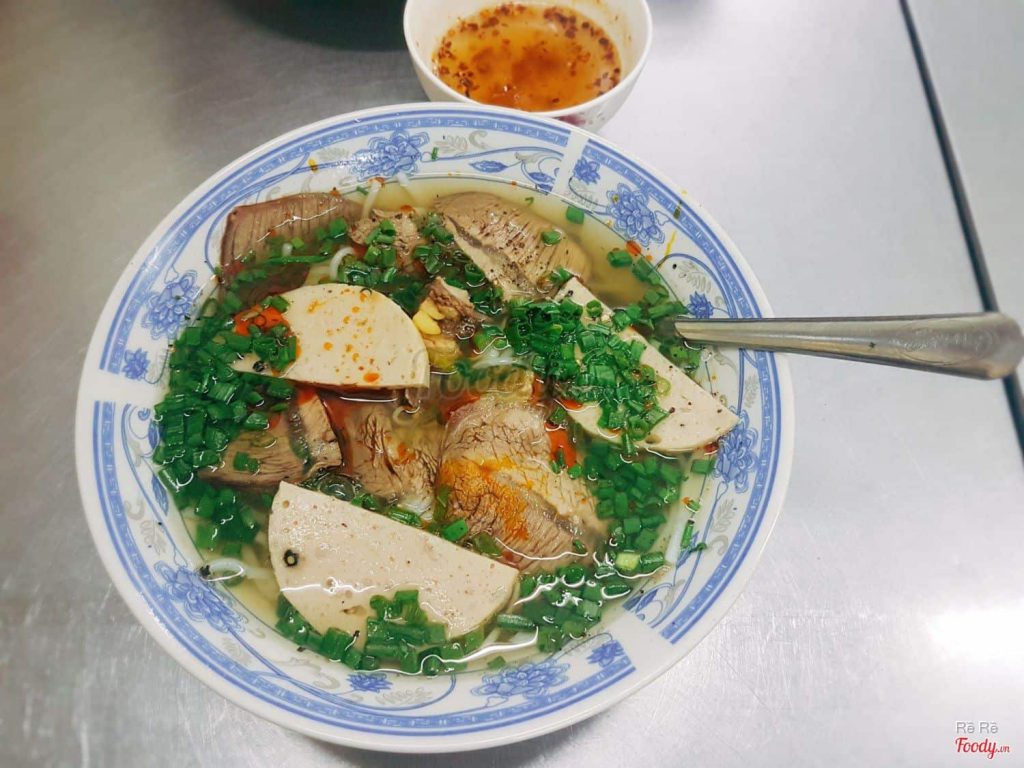Restoranti Little Hue Bich Lien - Simite me salcë peshku dhe erëza