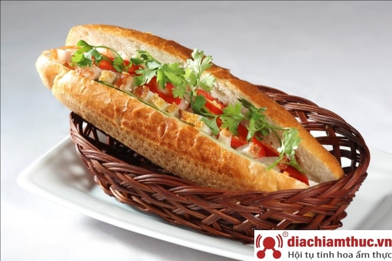 Các tiệm bánh mì gần đây quận 1