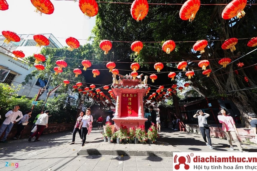Chùa Ngọc Hoàng mang kiến trúc Trung Hoa