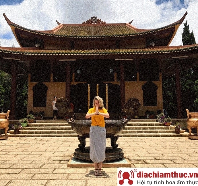 Tour Chinh phục đỉnh Langbiang – Thiền viện Trúc Lâm – Thác Datanla