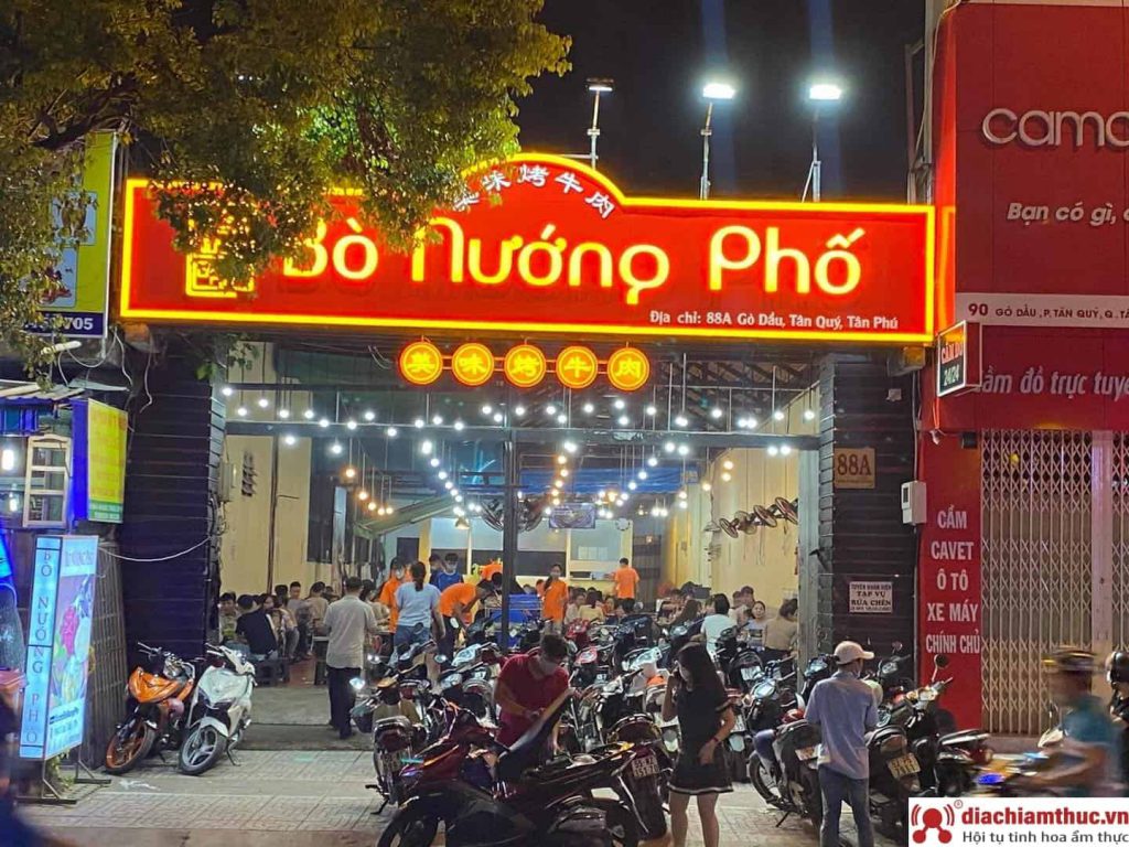 Đánh giá không gian quán bò nướng phố