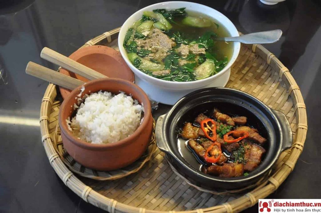 Nhà hàng ẩm thực Đông Quảng