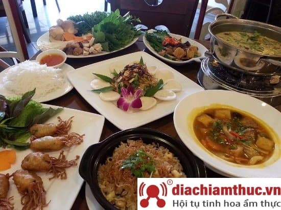 Review nhà hàng chay Phương Mai