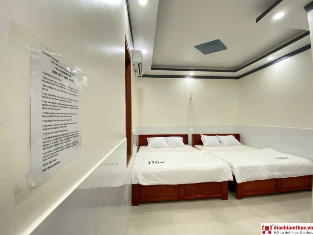 Nhà nghỉ Tùng Thủy