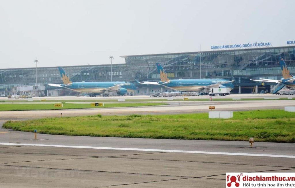 hình thành và phát triển sân bay Nội Bài