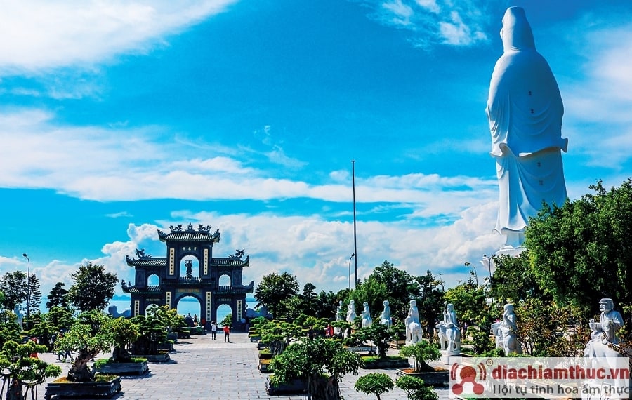 Chùa có tượng Bồ tát quan tâm lớn nhất Việt Nam