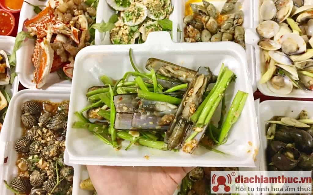 Quán ốc Cô 5 Năm Tầng – Quán hải sản ngon ở Vũng Tàu