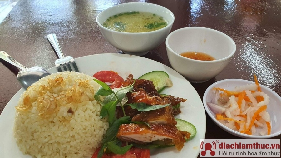 Vũng Tàu – Cơm gà Tam Kỳ
