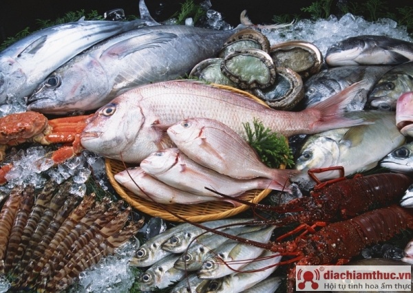 Chợ hải sản Hùng Thắng