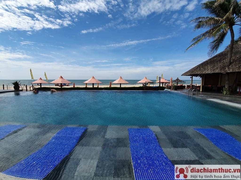 Hồ bơi Unique Mũi Né Resort