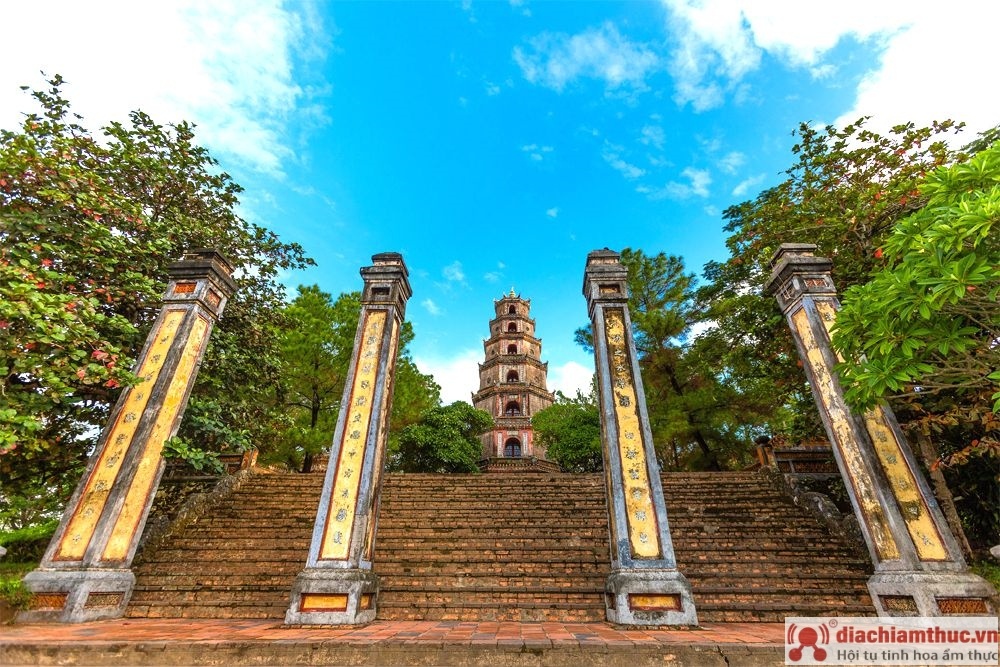 Ngôi đền đã được tôn tạo nhiều lần trong suốt hơn bốn thế kỷ