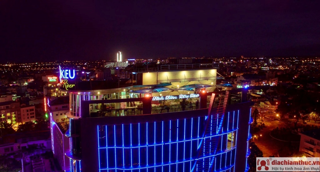 Ninh Kiều Riverside Sky Bar