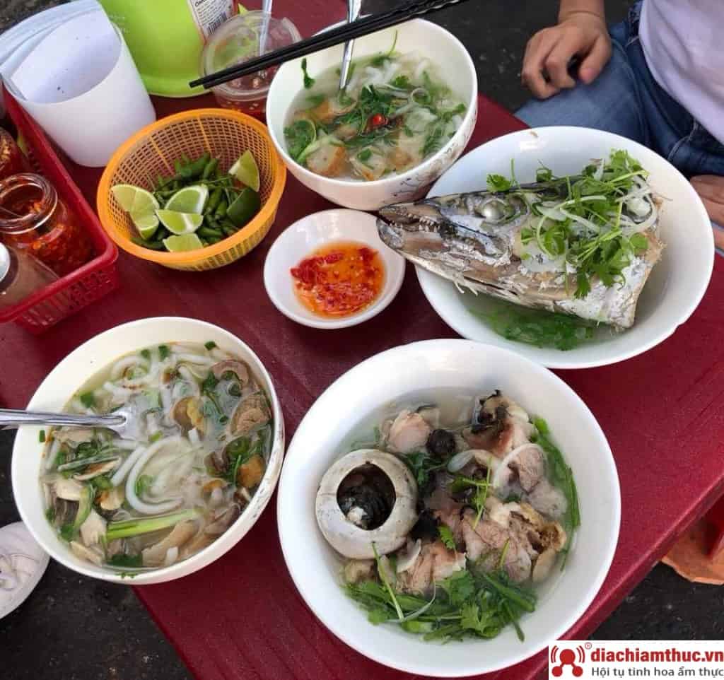 Quán Phúc – Bánh canh đầu cá thu ngon ở Nha Trang