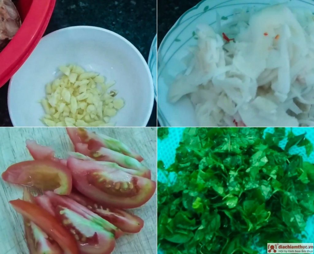 Përgatitja paraprake e përbërësve të tjerë për cobia të gatuar në gjethe Giang