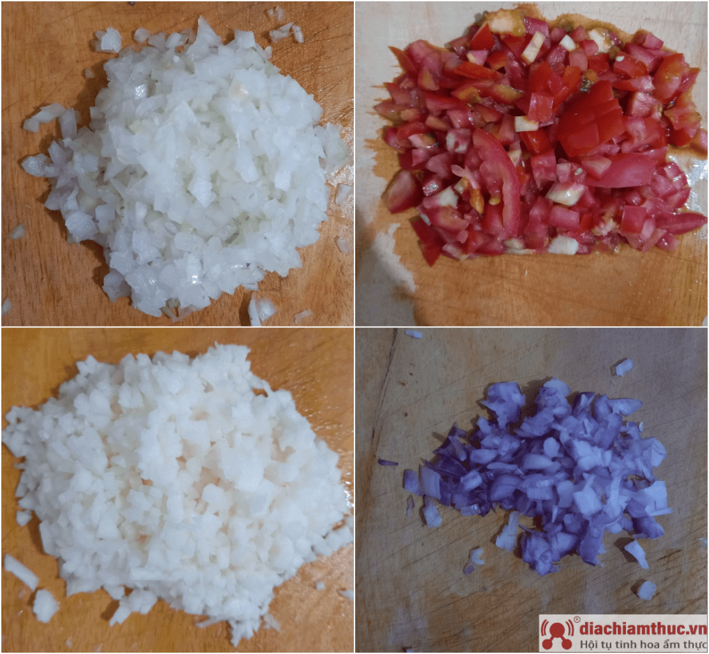 Përgatitja paraprake e përbërësve për të bërë salcë ketchup