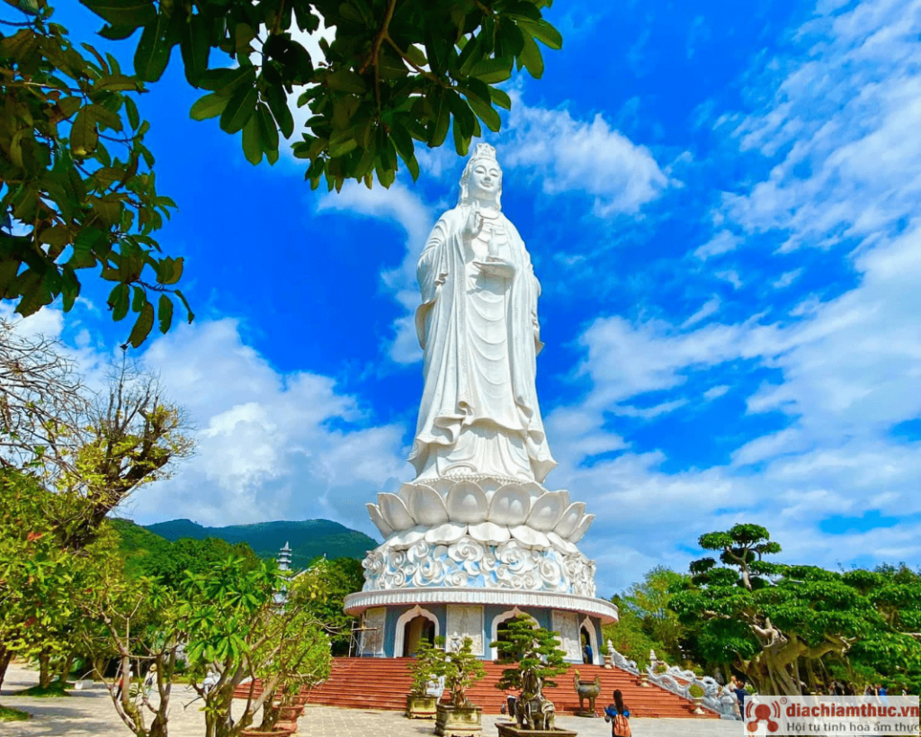 Tượng Phật Quan Thế Âm cao nhất Việt Nam