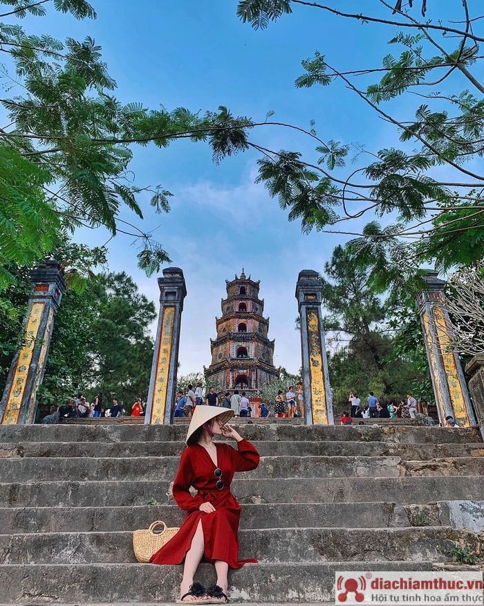 Vẻ đẹp chùa Thiên Mụ