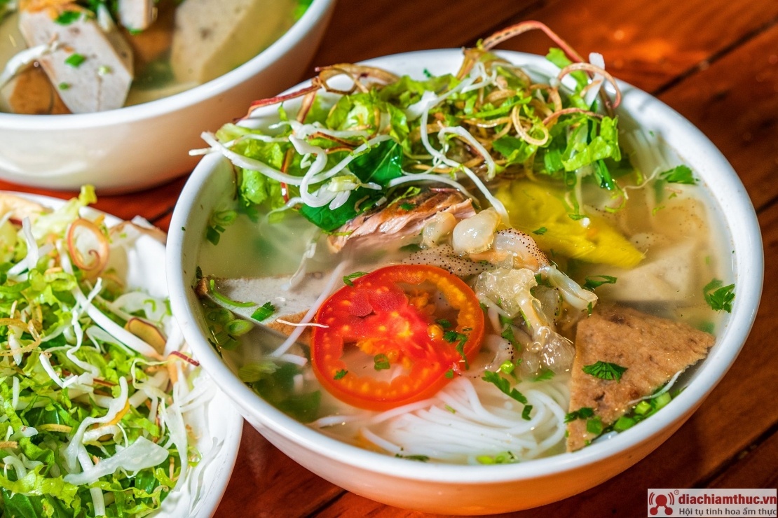 Những lưu ý khi ăn tại các Quán bún sứa Nha Trang