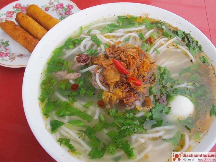 Shënime kur shijoni supë me qull Quang Binh