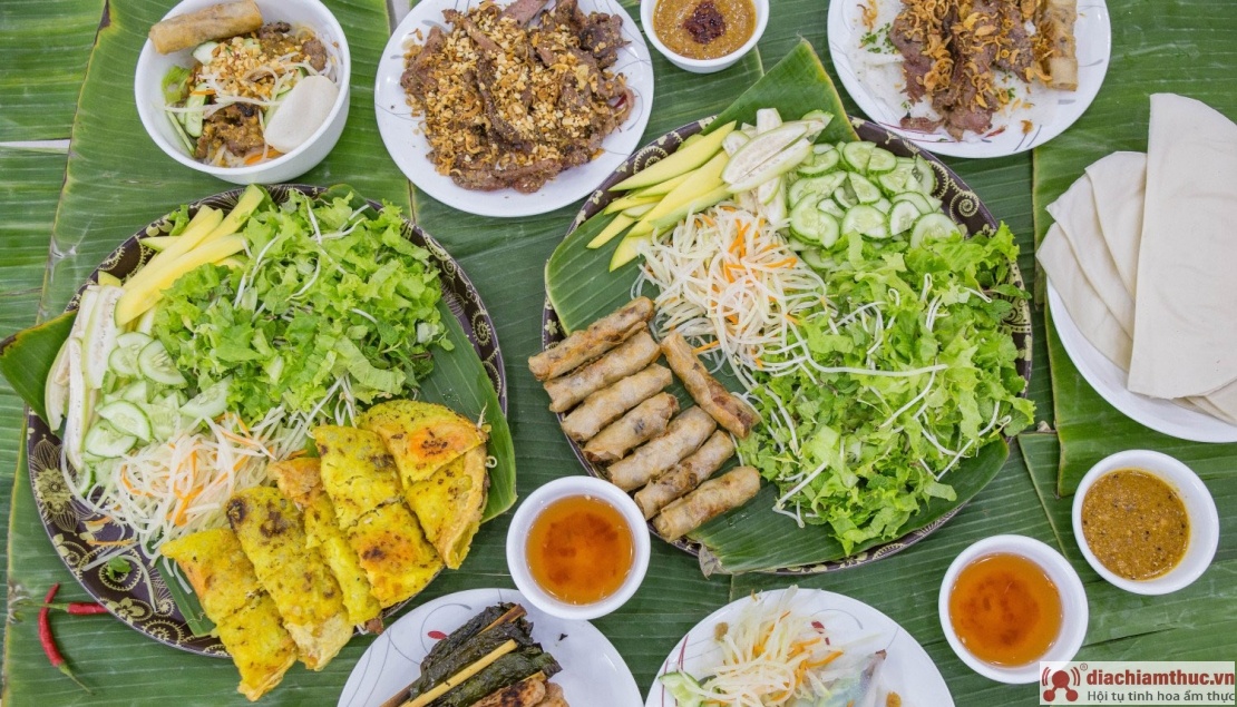 Quán nem lụi – bún thịt nướng Quỳnh Anh