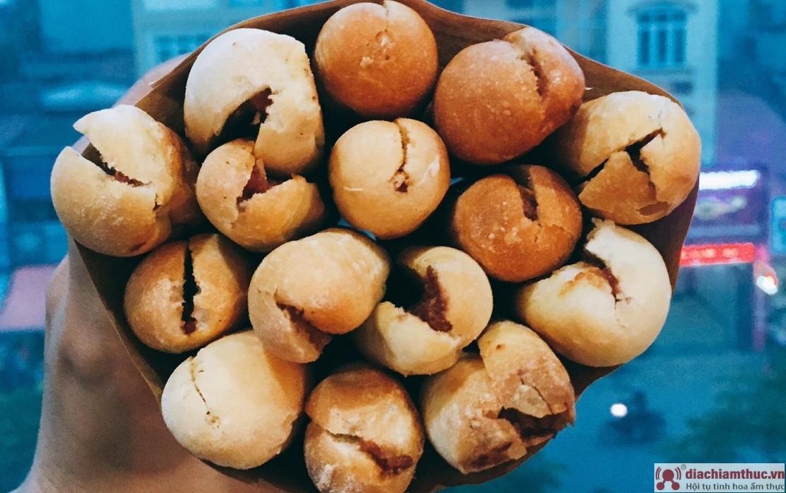Tiệm bánh mì que có tiếng Khánh Lạp
