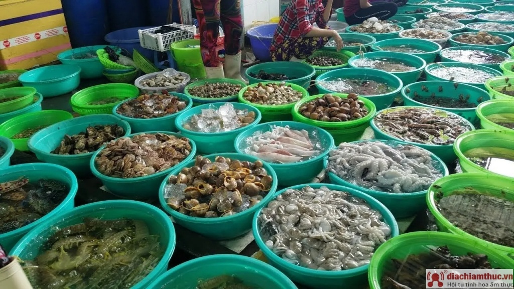 Chợ hải sản Đà Nẵng Thanh Khê Đông