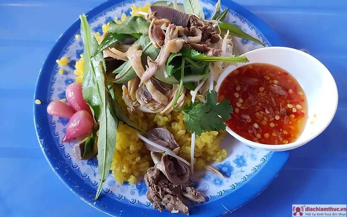 Cơm gà Phú Yên – Cô Thủy