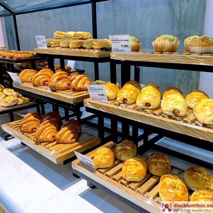 Vô vàn các loại bánh được chế biến từ bàn tay khéo léo của các đầu bếp