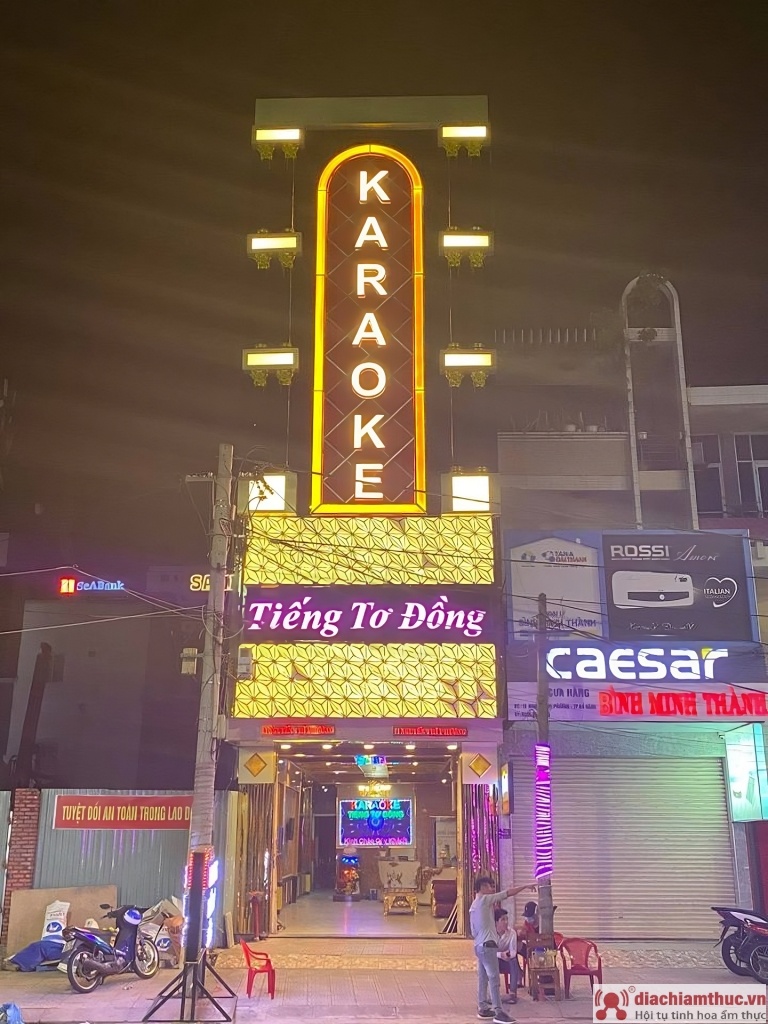 Quán karaoke Tiếng Tơ Đồng