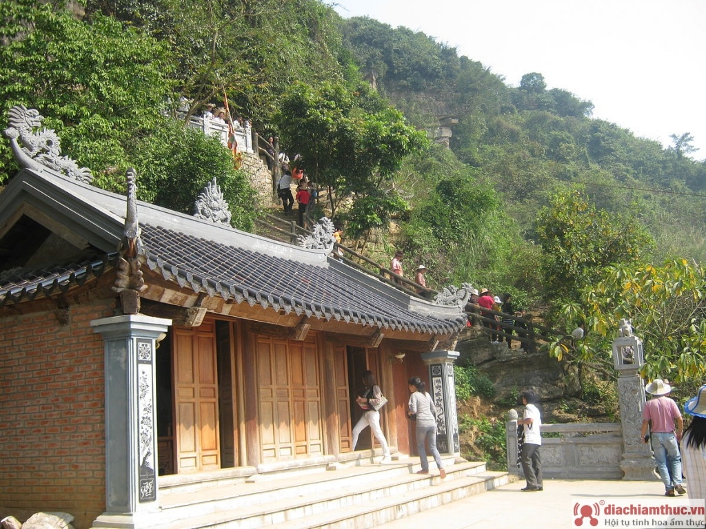 Đền thờ Thần Cao Sơn