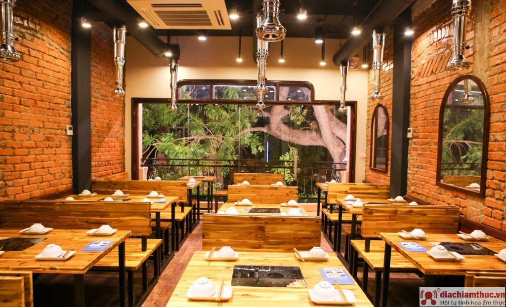Nhà hàng Lẩu Phát