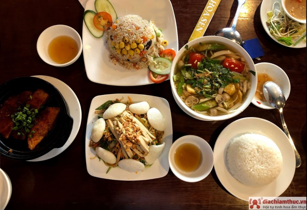Quán cơm chay ngon-bình dân tại Đà Lạt