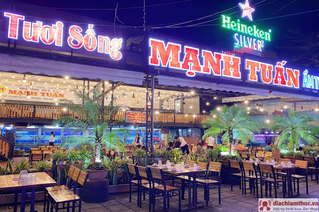 Restoranti i ushqimeve të detit Manh Tuan