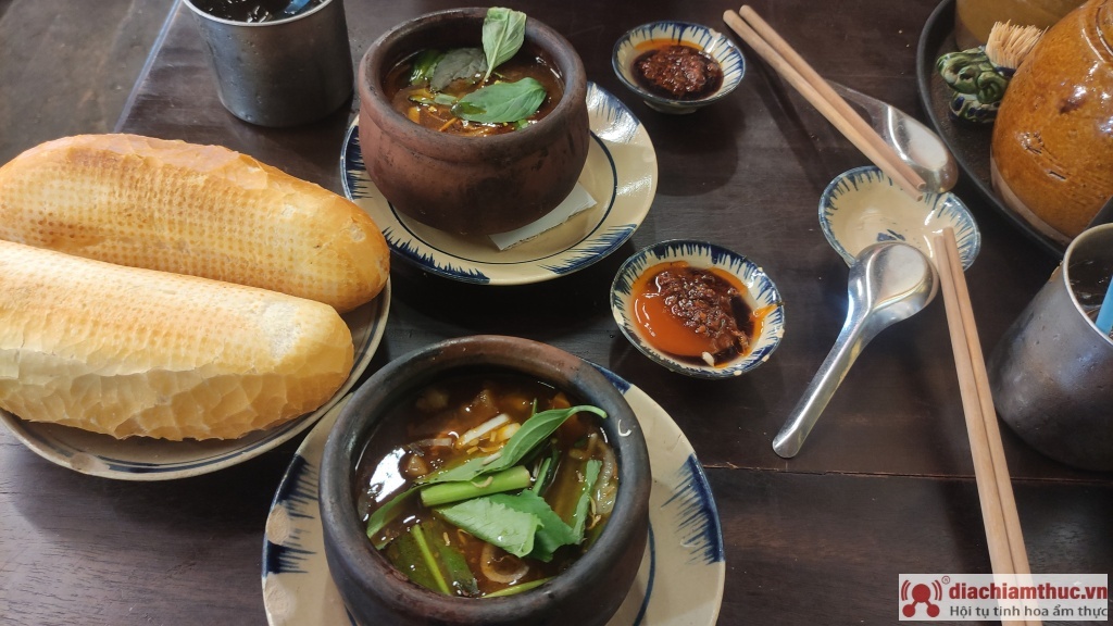 Bò kho Gánh Sài Gòn quận 10