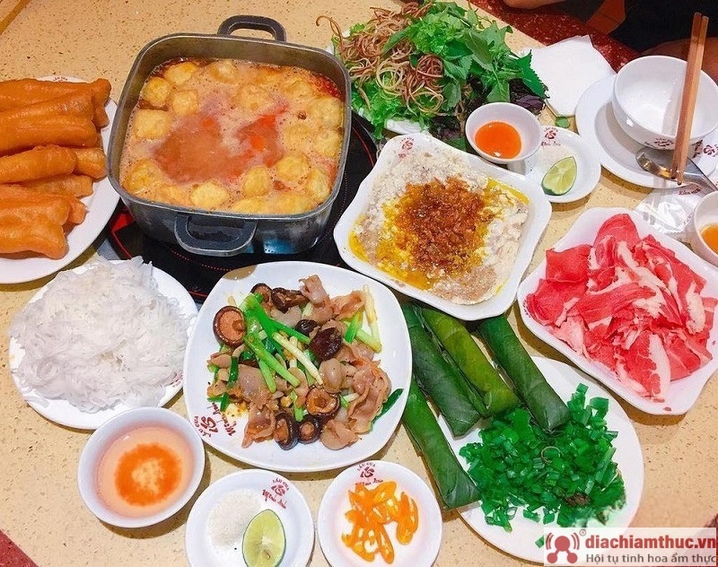 Phố Hàng Lẩu