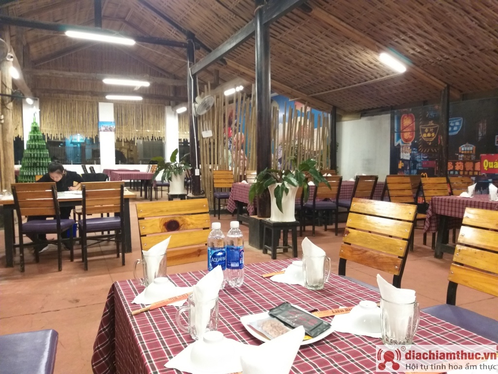 Quán Ăn Lẩu Mắm Liên Bin
