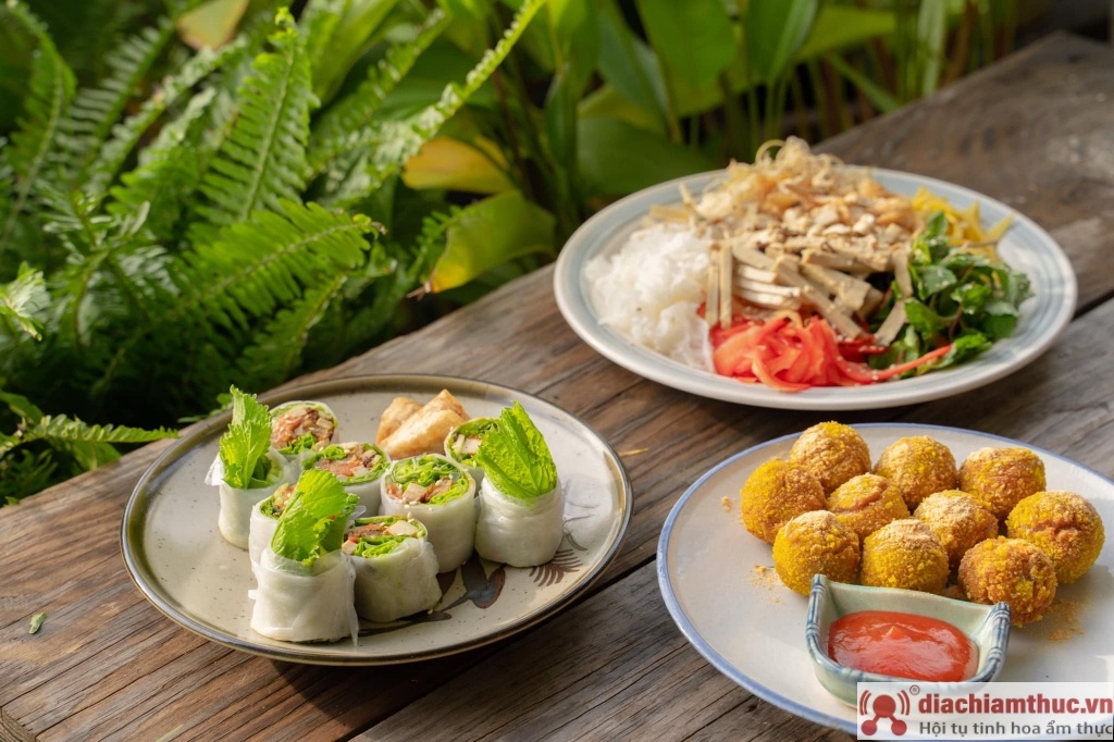 Top những quán ăn healthy quận Hoàn Kiếm, Hà Nội ngon, chất lượng