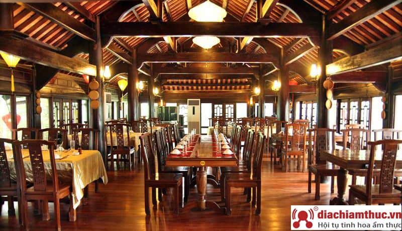 Hương Việt Quán