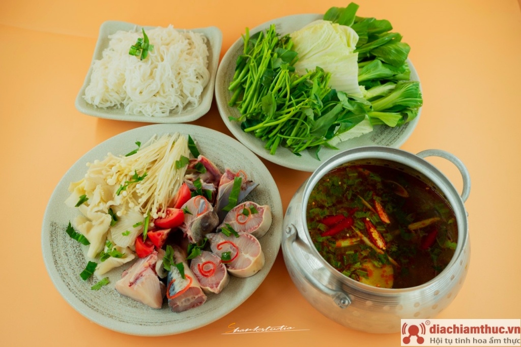 Nhà hàng thực phẩm Thái lan ngon và đa dạng Happy Thái