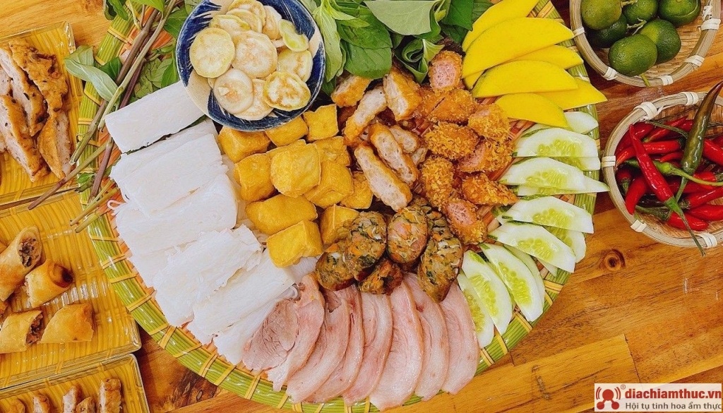 Bún đậu A Tòn