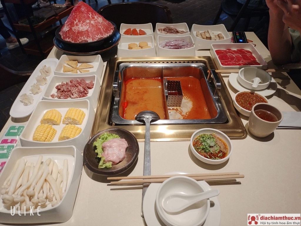 Manwah - Taiwanese Hot Pot buffet