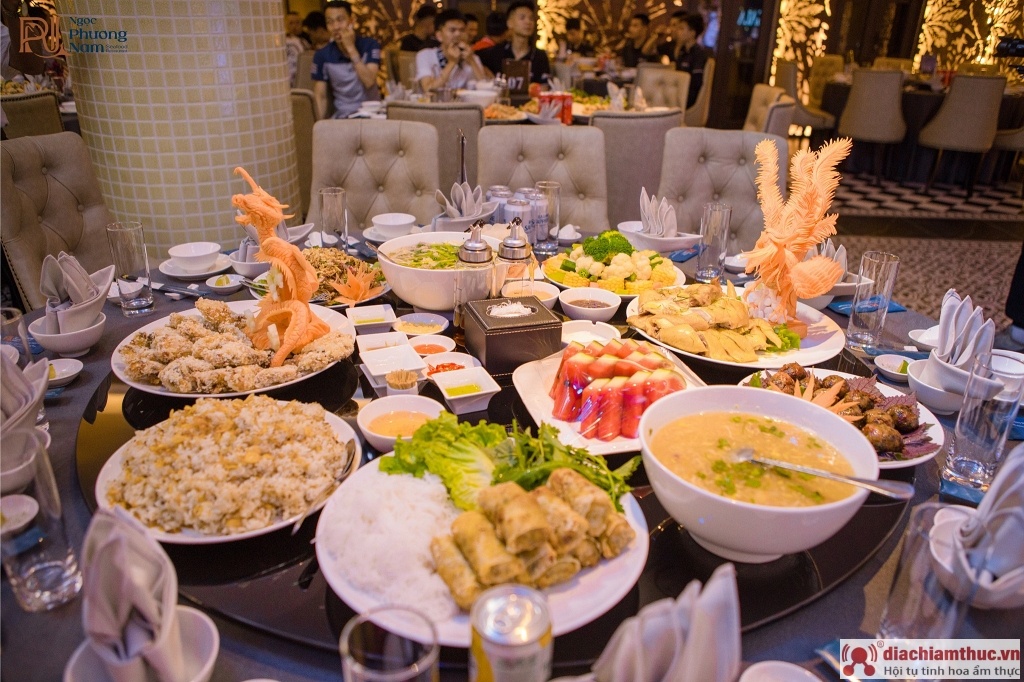 Nhà hàng ngon Tuần Châu Hạ Long