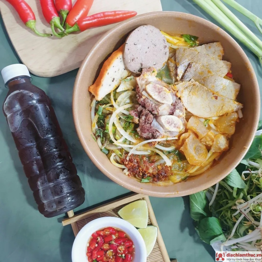 Quán bún bò Huế ngon ở Sài Gòn