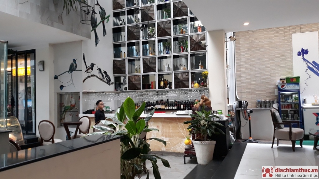 Review Vườn Hạnh Phúc - Restaurant & Lounge