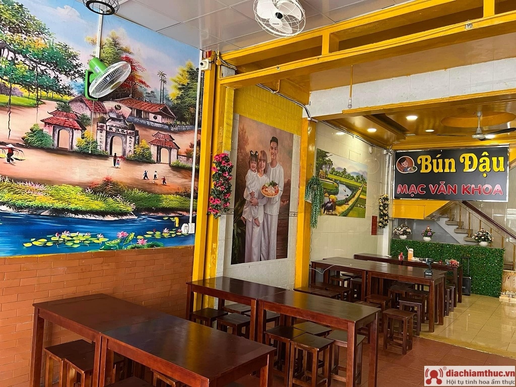 Trải nghiệm Bún đậu Mạc Văn Khoa