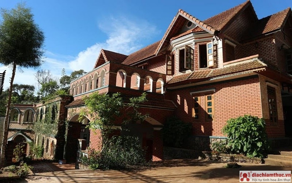 Đồi Thông Homestay