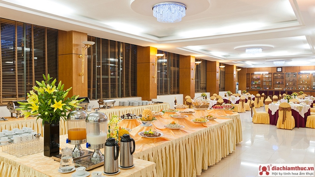 Nhà hàng nằm trong khách sạn Mường Thanh Điện Biên