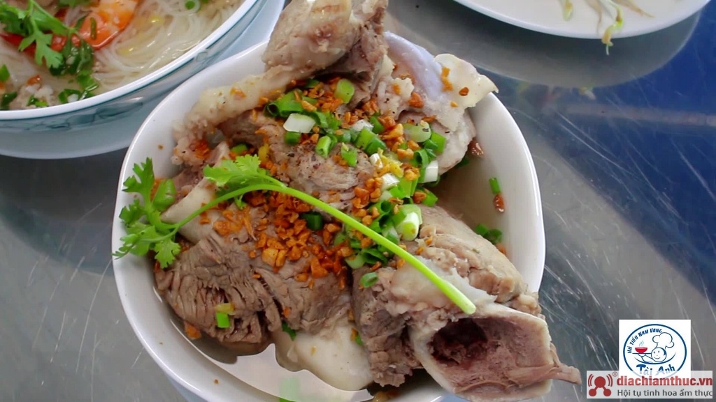 Hủ Tiếu Nam Vang Tài Anh - món ăn